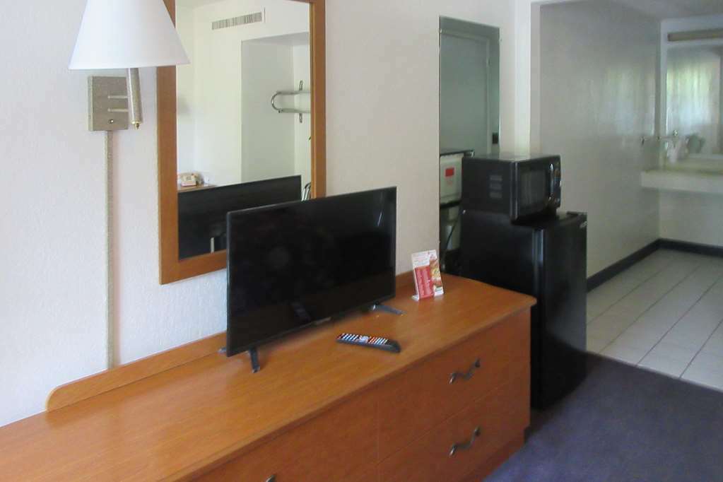 Rodeway Inn And Suites Portsmouth Bilik gambar