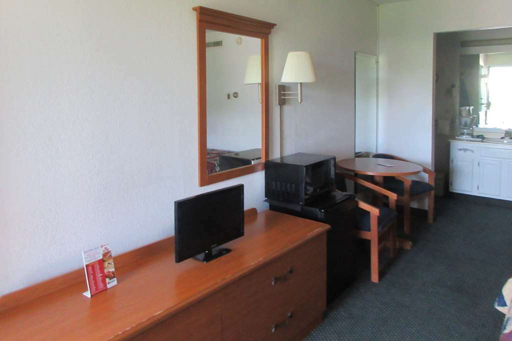 Rodeway Inn And Suites Portsmouth Bilik gambar